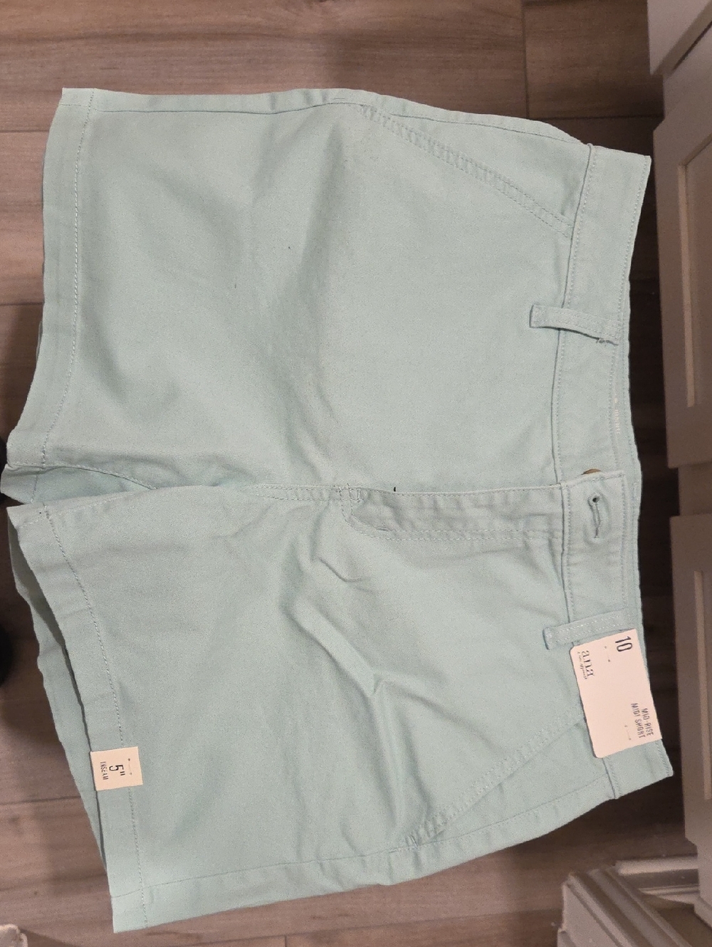 a.n.a Light Mint Green Women's Shorts